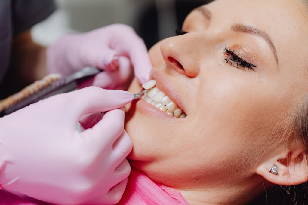 pexels-photo-6627571 Dentista per faccette dentali a Firenze